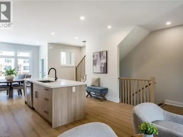 Townhouse for rent in St. Catharines, Golden Horseshoe