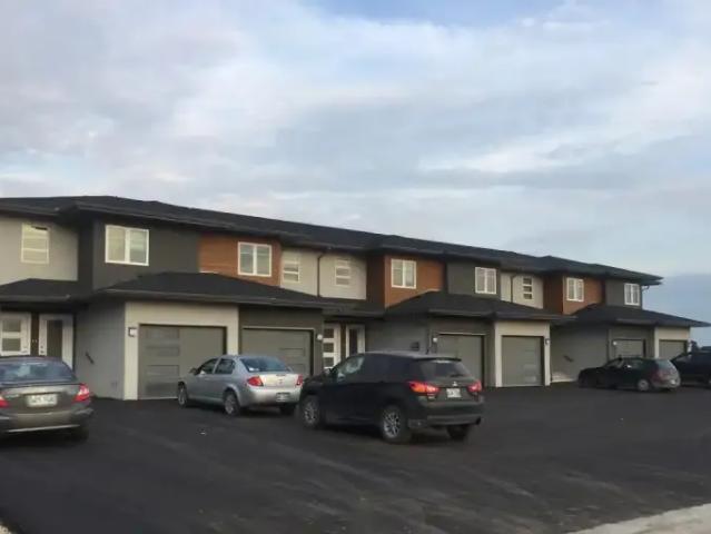 Townhouse for rent in Ste. Anne, Manitoba