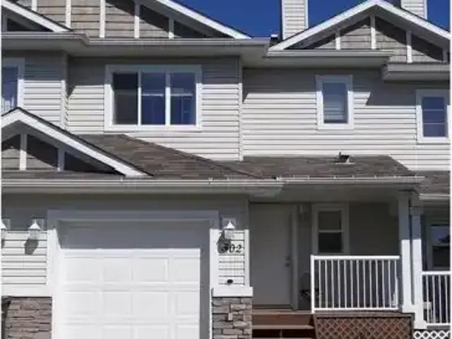 Townhouse for rent in Stony Plain, Alberta