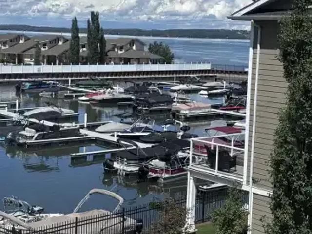 Townhouse for rent in Sylvan Lake, Alberta