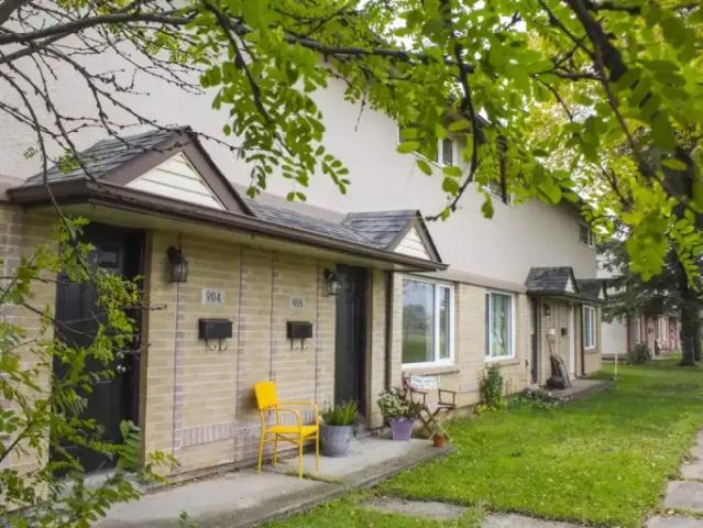 Townhouse for rent in Thunder Bay, Ontario