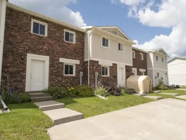 Townhouse for rent in Thunder Bay, Ontario