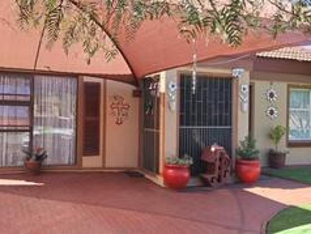 Townhouse for sale in Sedibeng, Gauteng