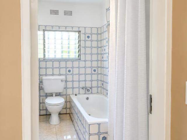 Townhouse for rent in Aston Manor, Kempton Park