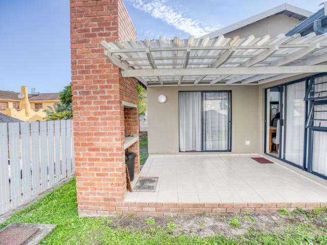 Townhouse for rent in East London, Eastern Cape