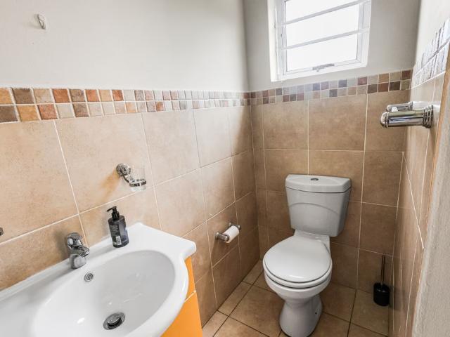 Townhouse for rent in East London, Eastern Cape