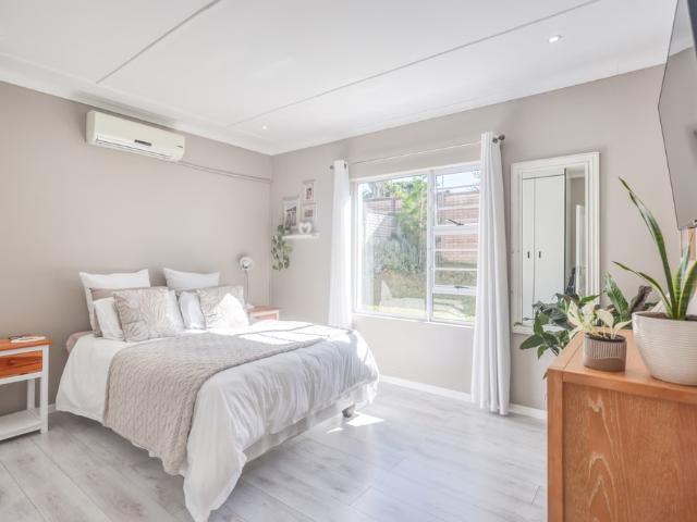 Townhouse for rent in Beacon Bay, East London