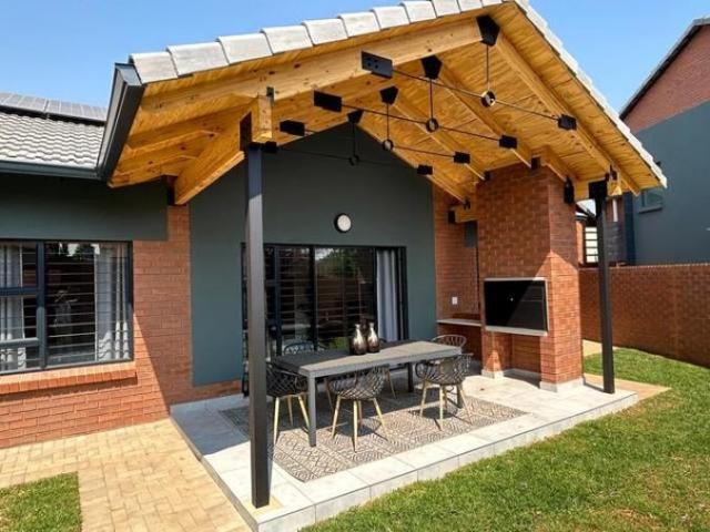 House for rent in Waterkloof, Gauteng