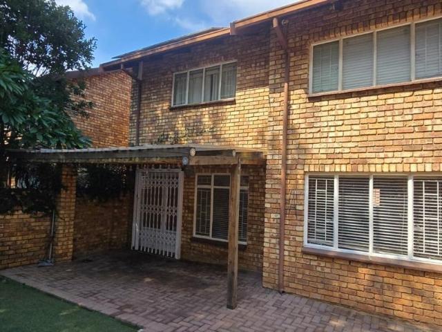 House for rent in Waterkloof, Gauteng