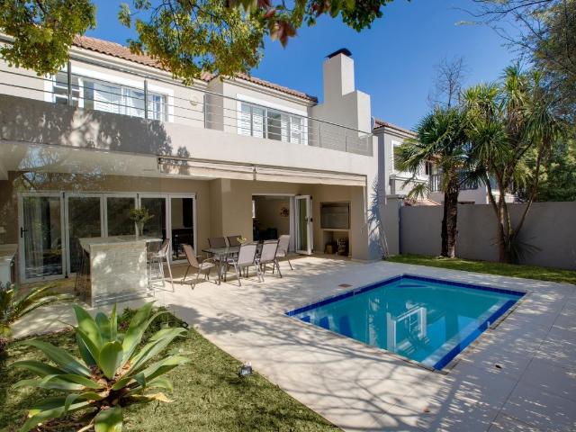 House for rent in Broadacres AH, City of Johannesburg Metropolitan Municipality