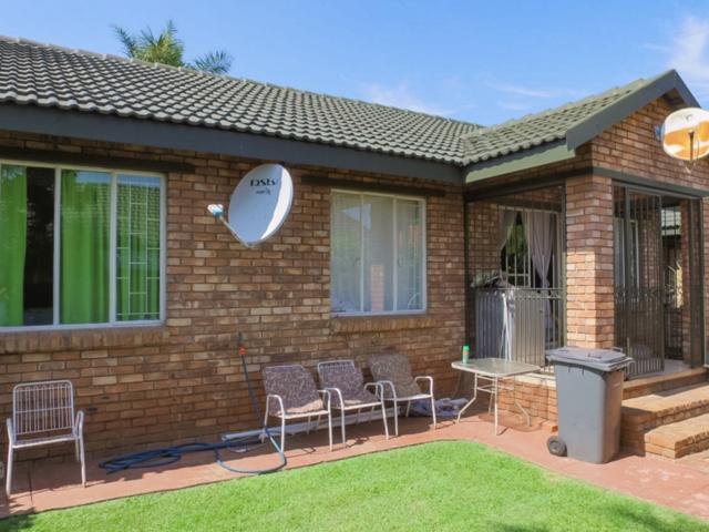 House for rent in Waterkloof, Gauteng