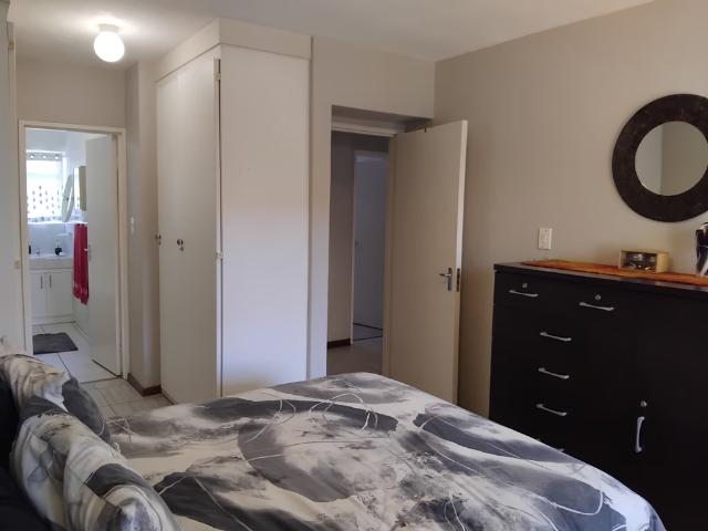Townhouse for rent in Vosloorus, Gauteng