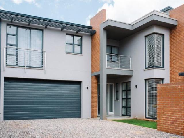 House for rent in Waterkloof, Gauteng