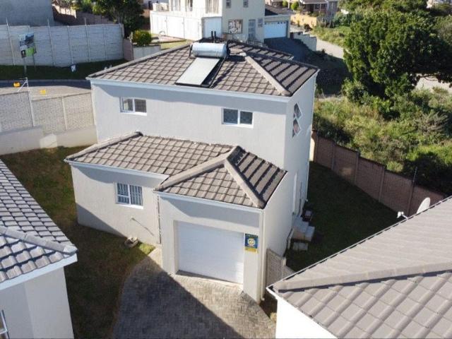 Townhouse for rent in East London, Eastern Cape