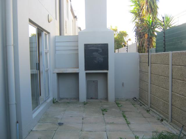 Townhouse for rent in Strand, Western Cape