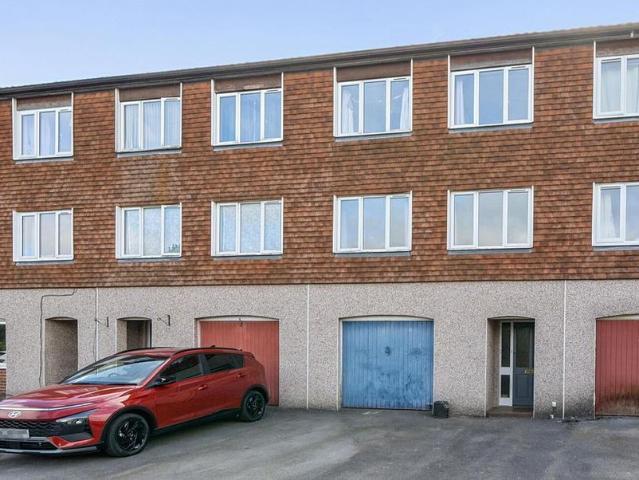 Townhouse for rent in Wiltshire