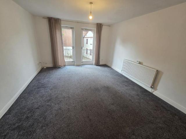 Townhouse for rent in Catchems End, Wyre Forest