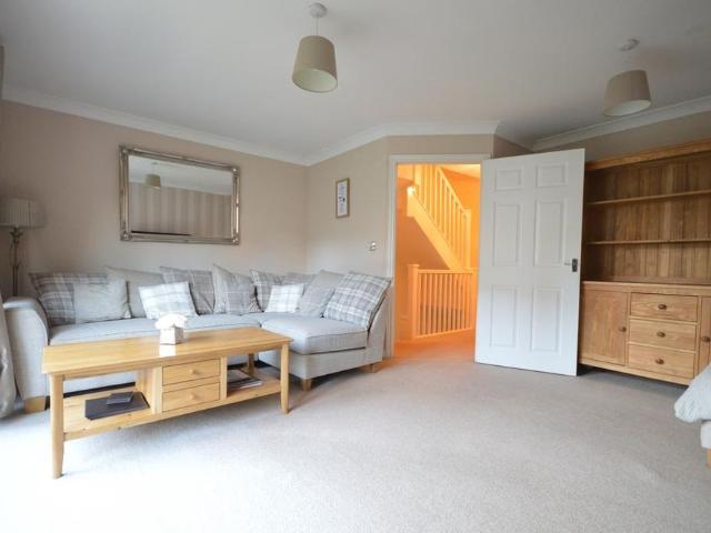 Townhouse for rent in Castle Quarter, Cardiff