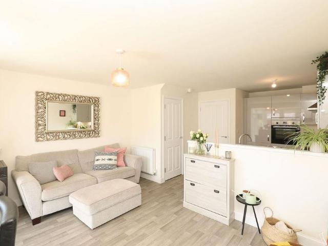 Townhouse for rent in Staveley CP, Loundsley Green