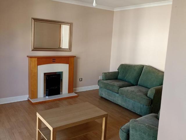 Townhouse for rent in Canongate, Old Town