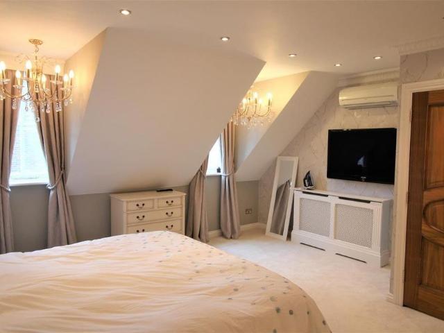 Townhouse for rent in Old Town, Poole