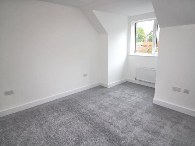 Townhouse for rent in Ordsall, Salford