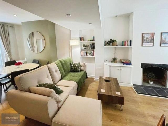 Townhouse for rent in Harborne, West Midlands
