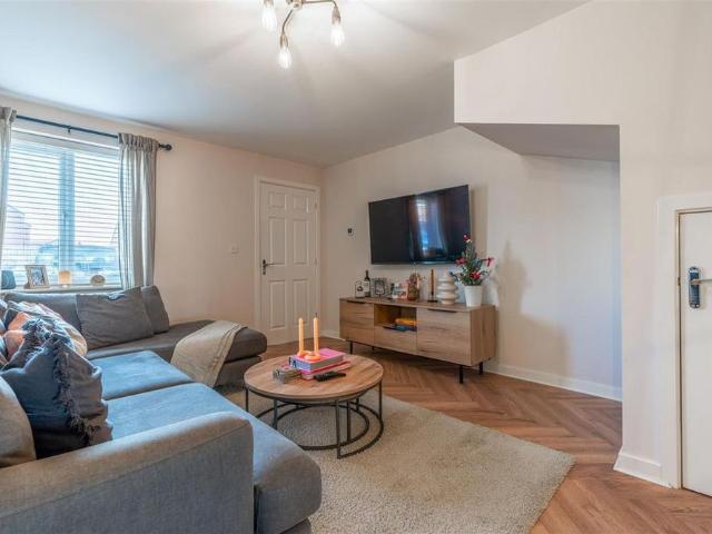Townhouse for rent in Brunton Meadows, Newcastle upon Tyne