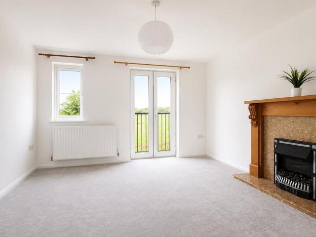 Townhouse for rent in Hampton Hargate, Peterborough