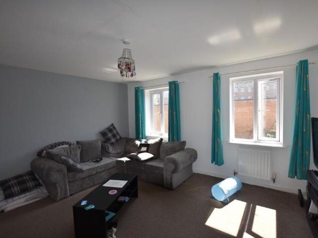 Townhouse for rent in Hampton Hargate, Peterborough