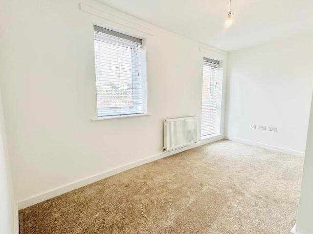 Townhouse for rent in West Yorkshire