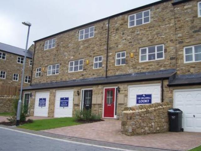 House for rent in Portsmouth, Calderdale