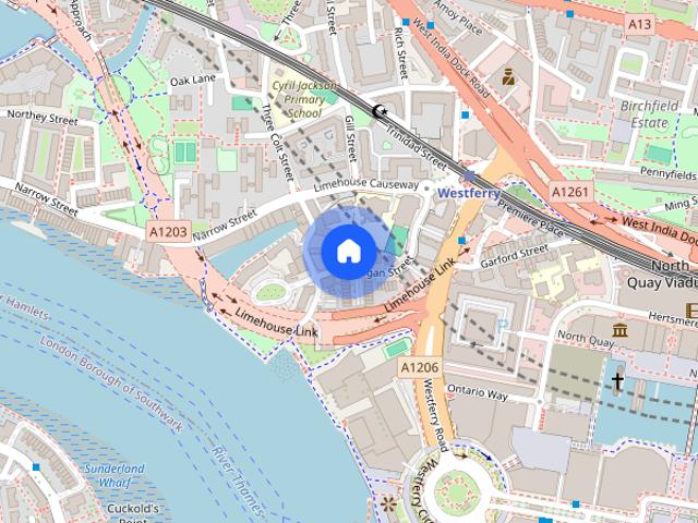 Townhouse for rent in London Borough of Tower Hamlets, Greater London
