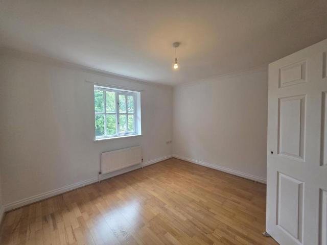 Townhouse for rent in Babbacombe