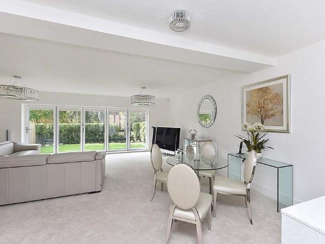 Townhouse for rent in Nether Alderley, Alderley