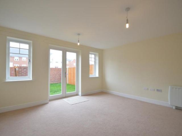 Townhouse for rent in Cherry Orchard, Frankwell