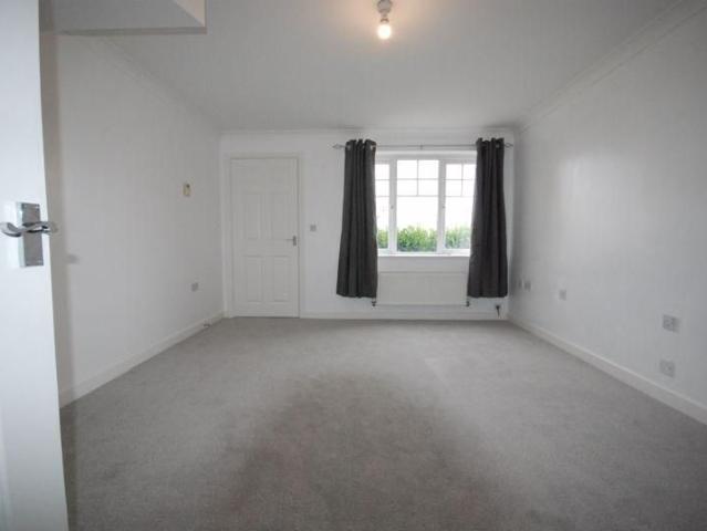 Townhouse for rent in Tyne And Wear