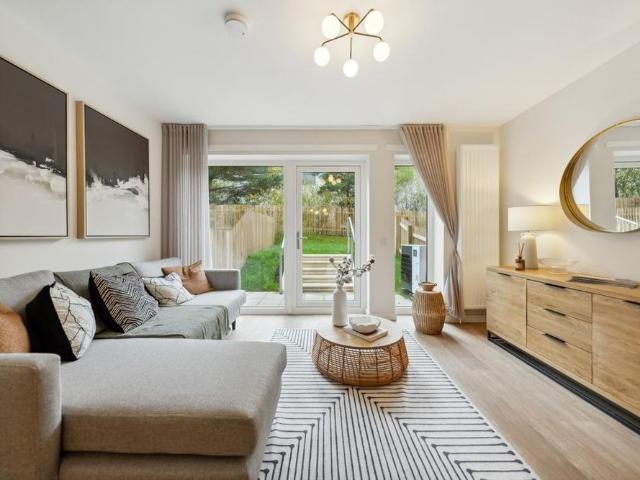 Townhouse for rent in Port Dundas, Scotland