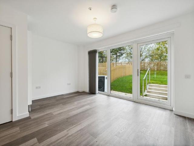 Townhouse for rent in Port Dundas, Scotland