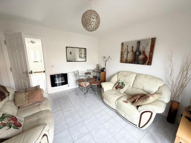 Townhouse for rent in Springbourne, Bournemouth