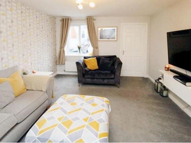 Townhouse for rent in Brunton Grange, Newcastle upon Tyne