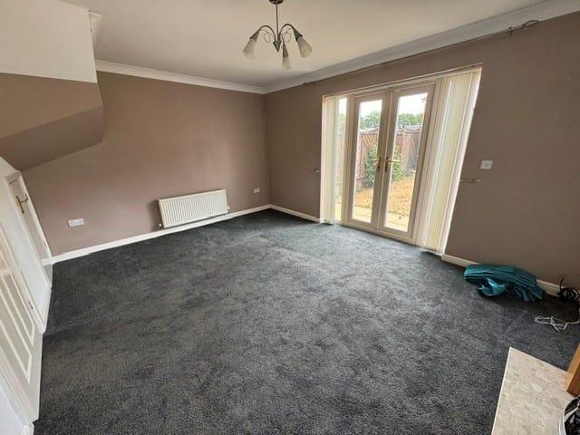 Townhouse for rent in Alverton, East Midlands