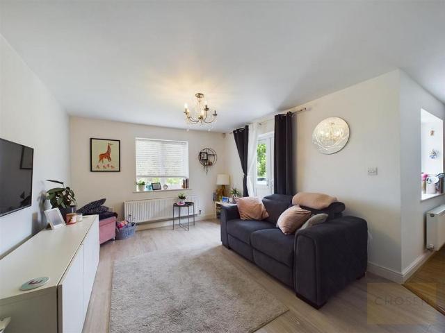 Townhouse for rent in Pamington, Gloucestershire