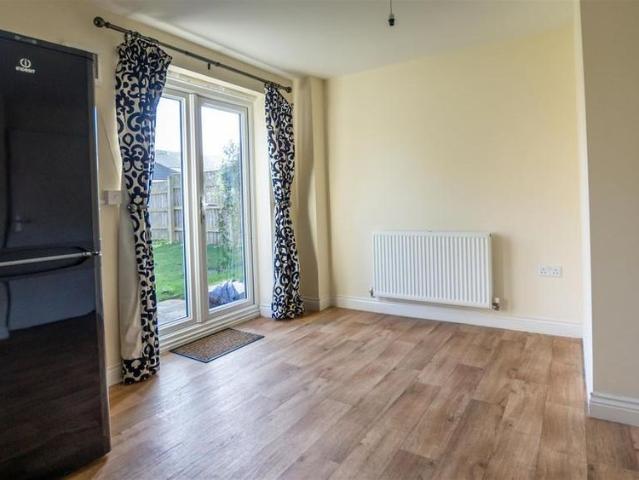 Townhouse for rent in Chapelfields, High Field