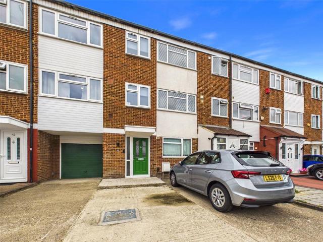 House for rent in Yeading, Greater London