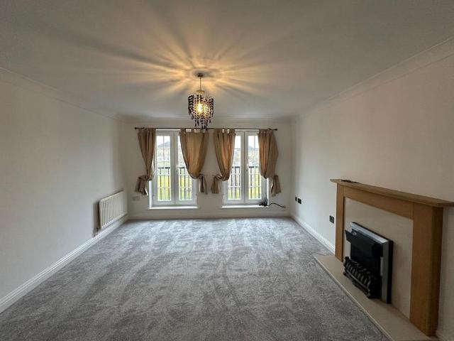 Townhouse for rent in Hampton Hargate, Peterborough