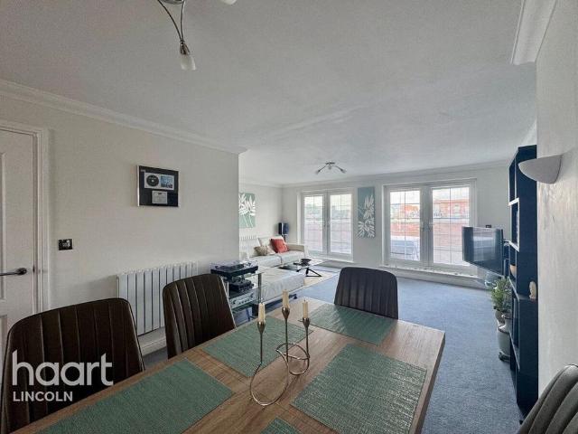 Townhouse for rent in Burton Waters, Ingleby