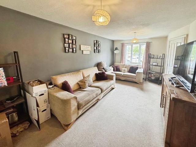 Townhouse for rent in Shaw Edge, Pendock