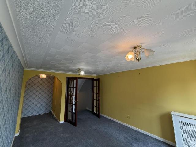 Townhouse for rent in Carbrain, Cumbernauld