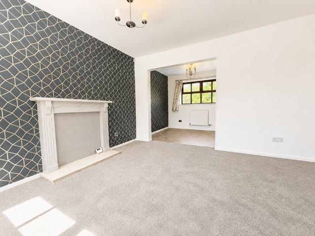 Townhouse for rent in Haworth Brow, Bradford